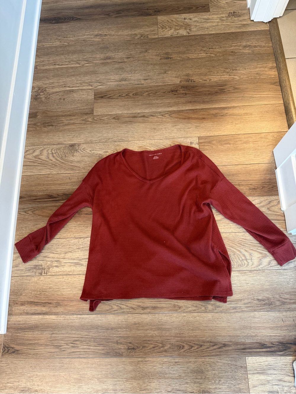 American Eagle Outfitters Women's V-Neck Long Sleeve Top - Deep Red
